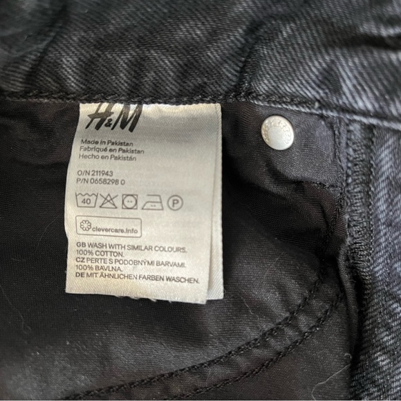 H&M black denim skirt size US 4 - Picture 3 of 3
